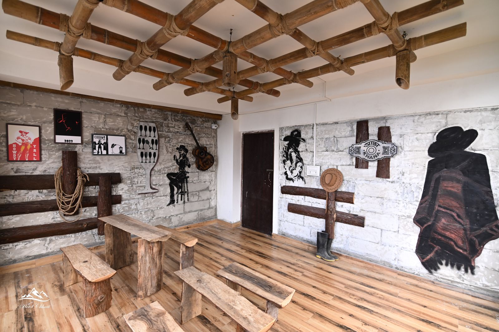 Hotel Chhuti, Lava